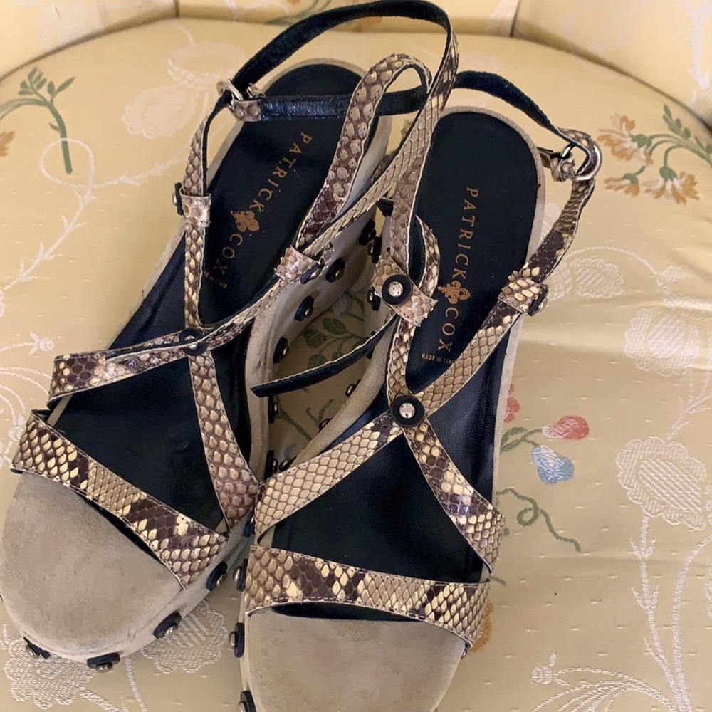 PATRICK COX GORGEOUS SUEDE & SNAKESKIN NEW SANDALS